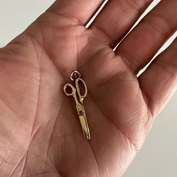 14K Gold Scissors Charm - Picture 4 of 5